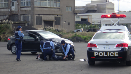 不審者捕捉訓練の模様