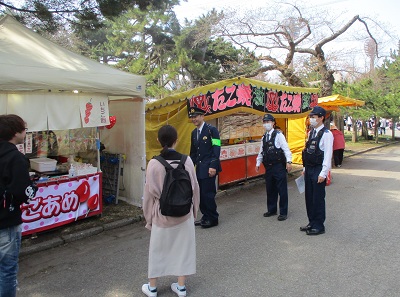 まつり会場内巡回